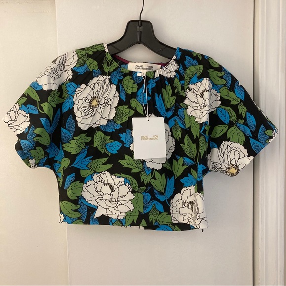 DFV NEVER WORN CROP TOP - Picture 2 of 5